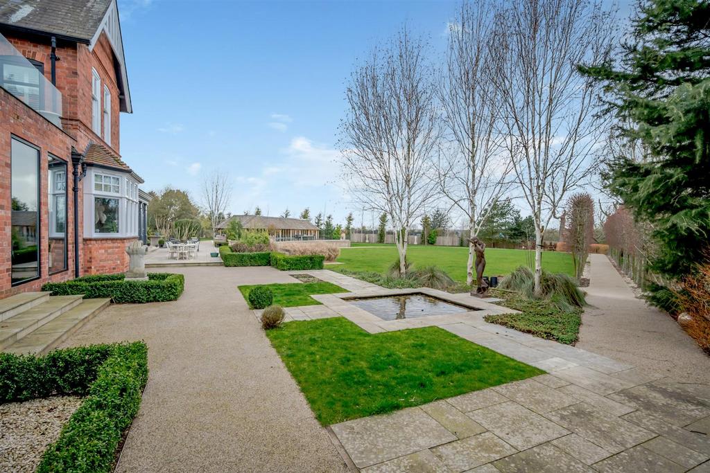 Holmewood Rear Garden