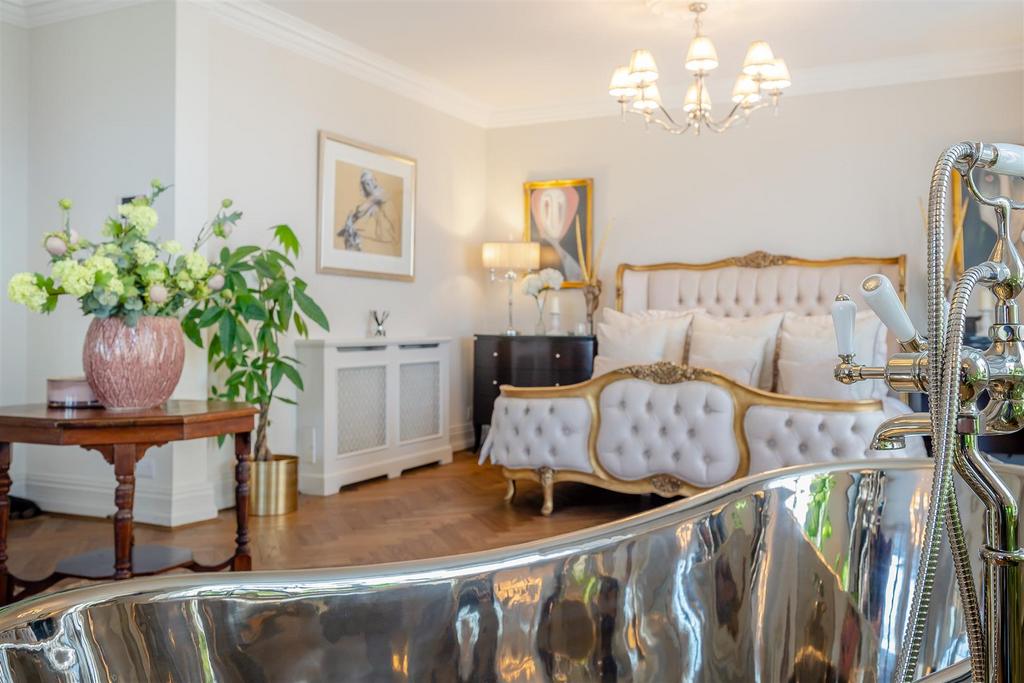 Holmewood Master Bedroom
