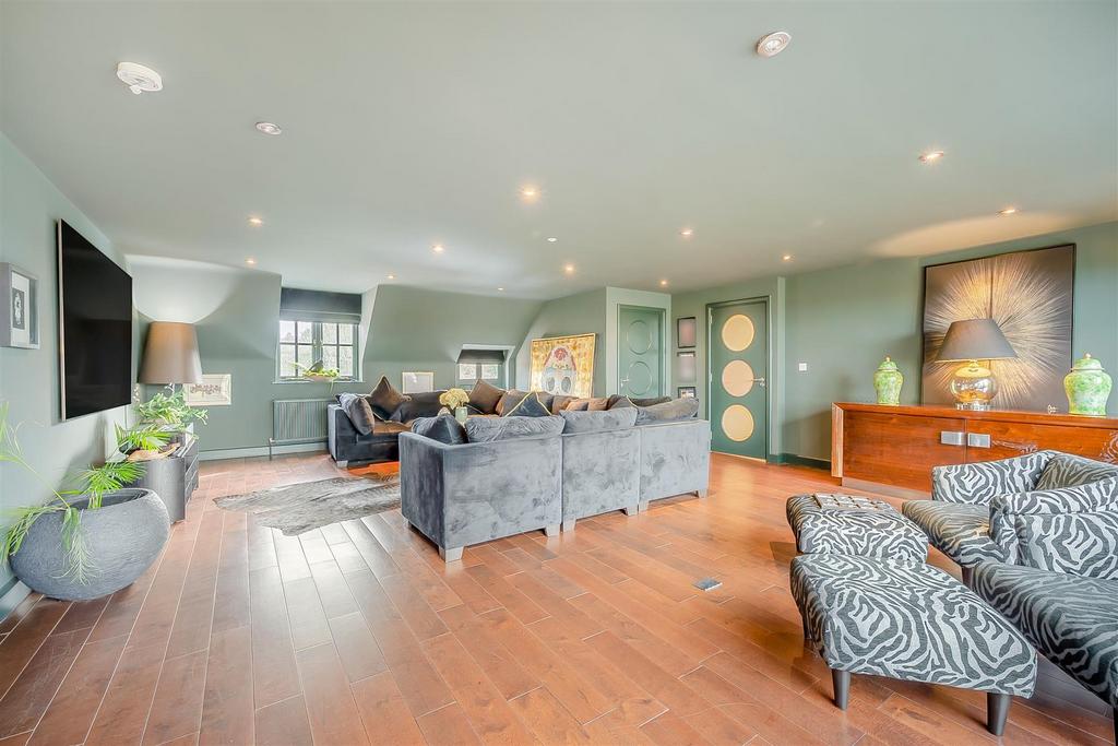Holmewood Cinema Room