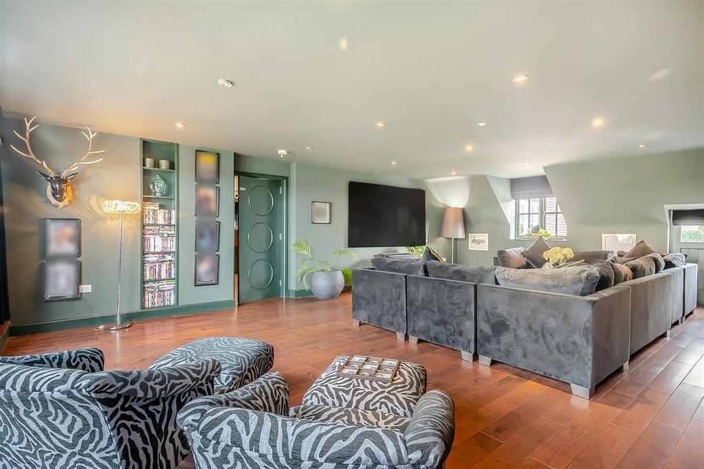Holmewood Cinema Room