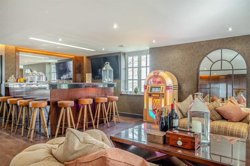 Holmewood Games Room
