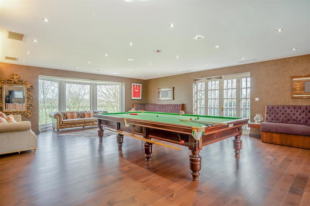 Holmewood Games Room