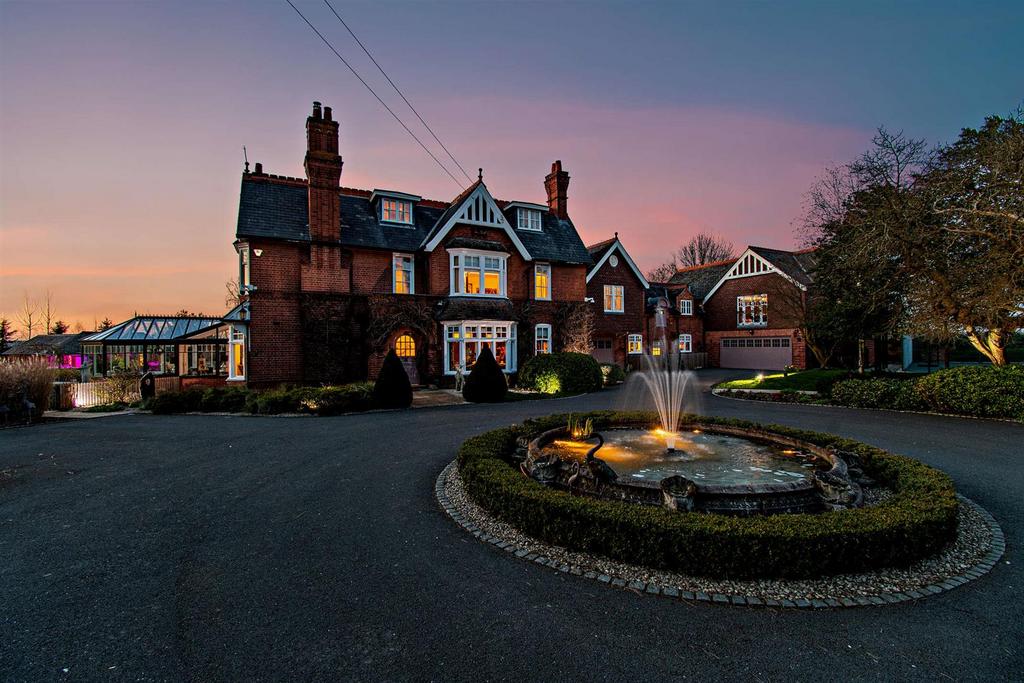Holmewood Twilight