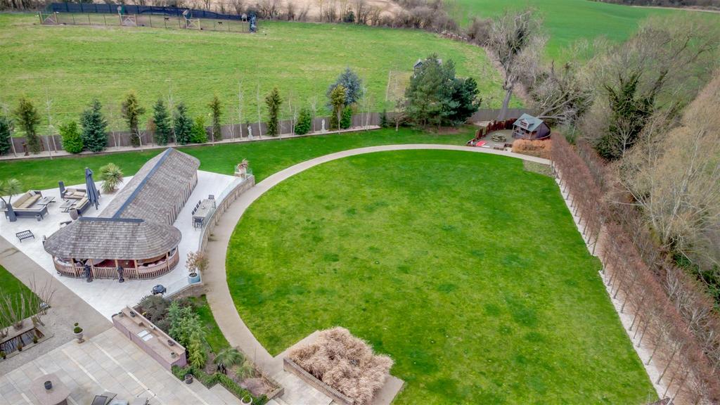 Holmewood Rear Garden Aerial