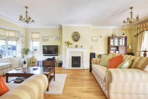 117a Cooden Drive, Bexhill-on-sea, TN39 3AJ