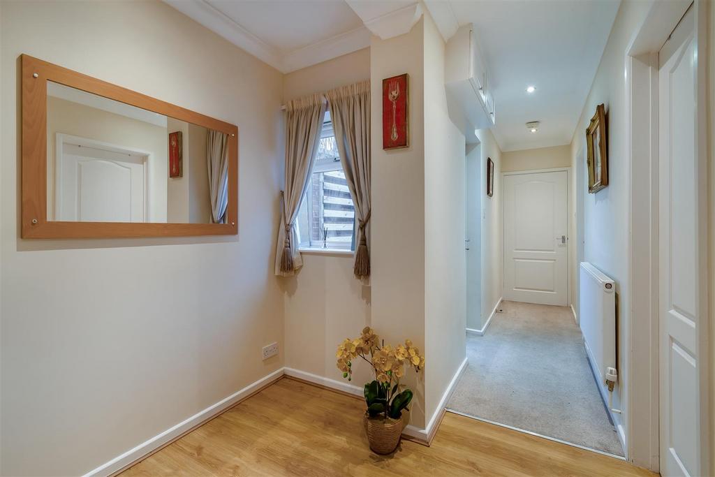 8580396-interior13.jpg