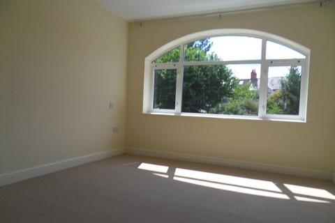 undefined, Earl Manor, Melton Street