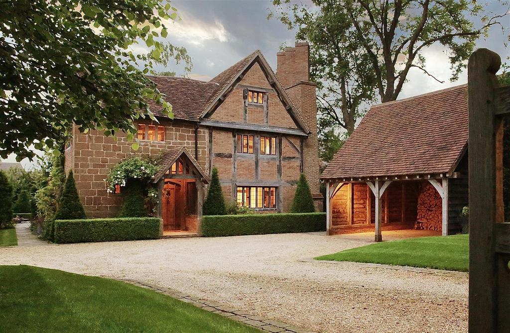 Cromwell Lane, Character Home 4 bed detached house for sale £750,000