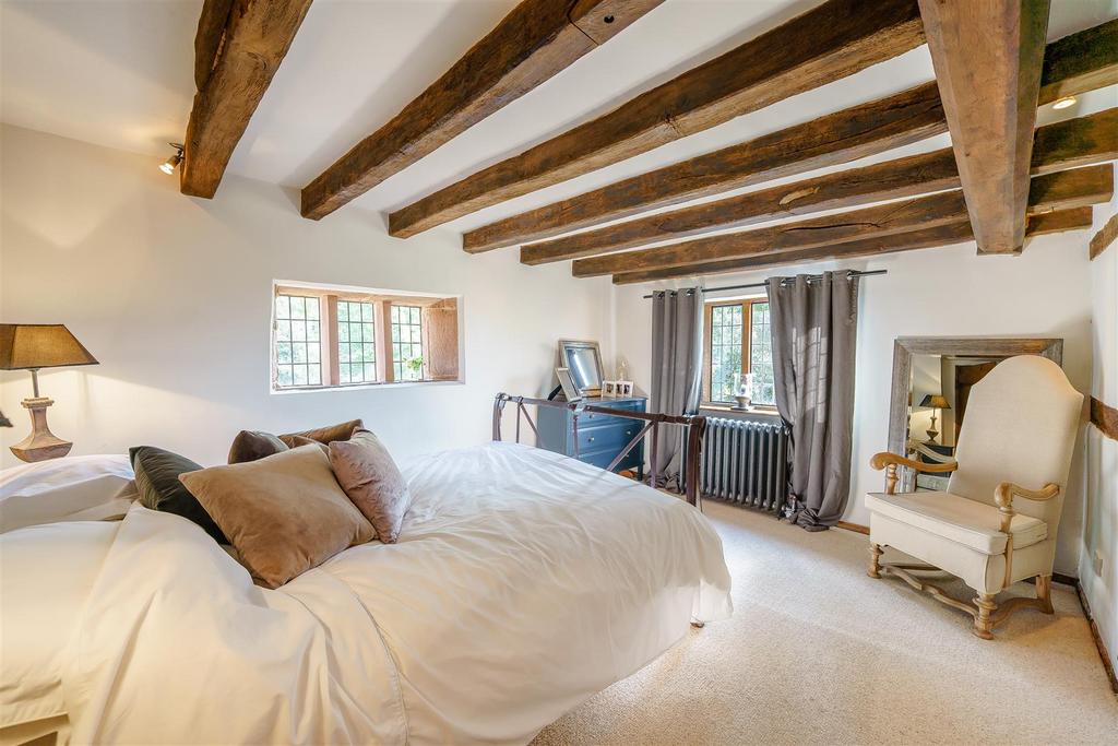 8438396-Interior15.jpg