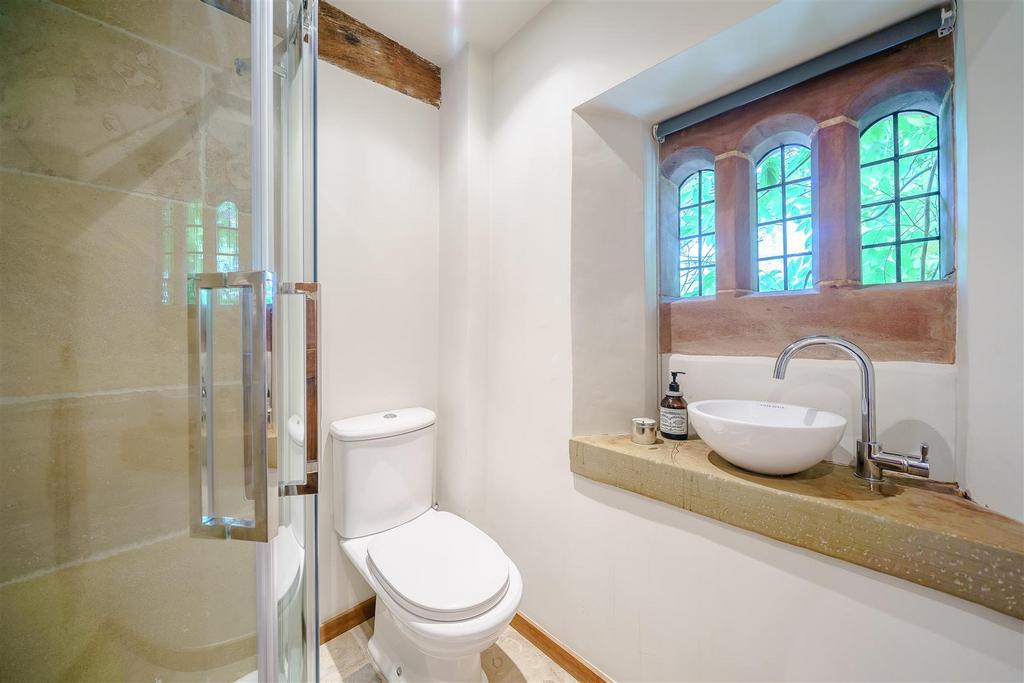 8438396-Interior22.jpg