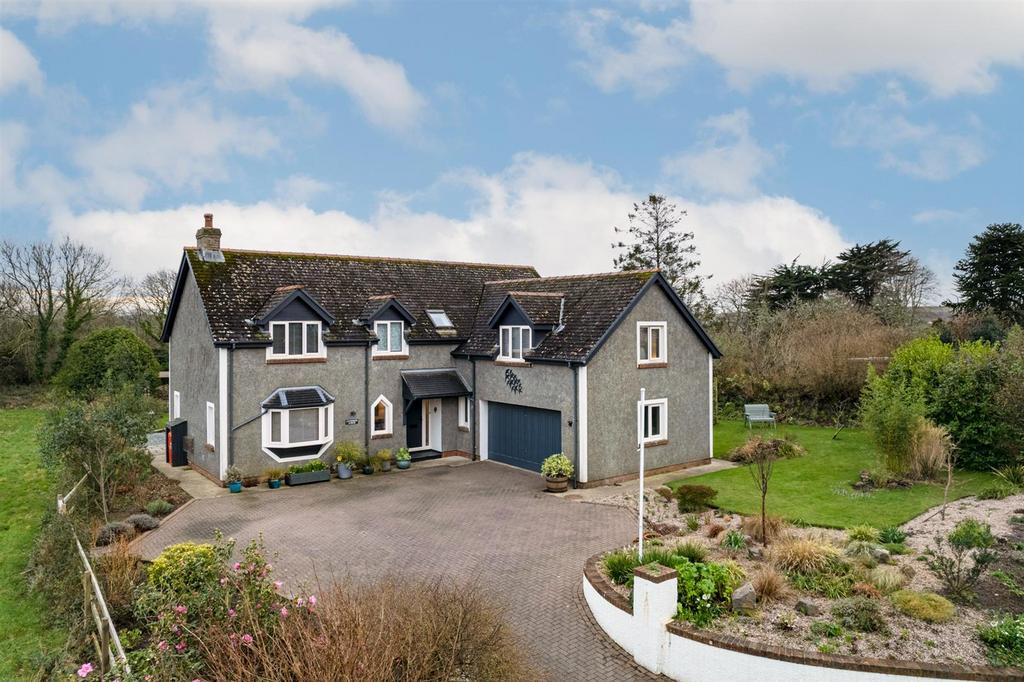 Lower Quay Road, Hook, Haverfordwest 5 bed detached house for sale £