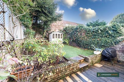 2 bedroom flat to rent, Stanlake Road, Shepherds Bush, W12