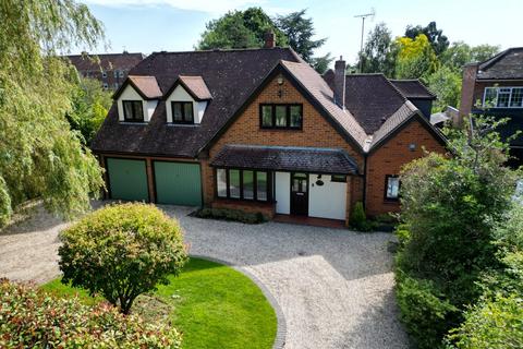 5 bedroom detached house for sale, Patching Hall Lane, Chelmsford CM1
