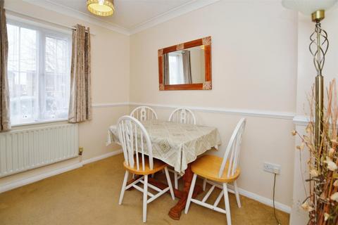 15 Gorse Close, Scunthorpe, DN16 3UL