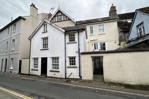 22 Lion Street, Brecon, LD3 7AU