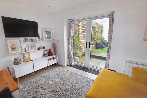 1 bedroom flat for sale - Trevenner Square, Marazion