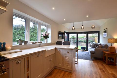 1 Barn Meadow Close, Church Crookham, Fleet, GU52 0YB