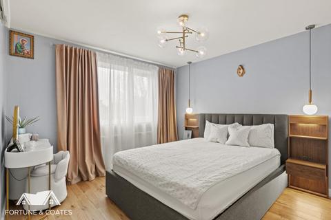 37 Lower Swaines, Epping, CM16 5ES