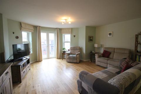 2 bedroom flat for sale - Victoria Road, Darlington