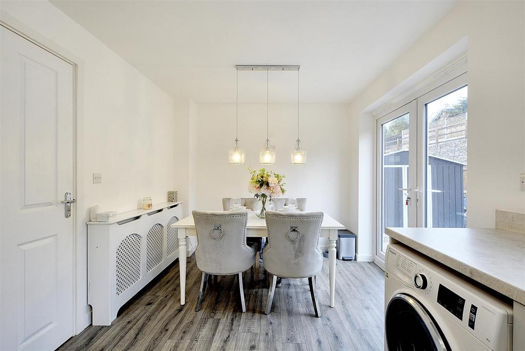 Dining kitchen
