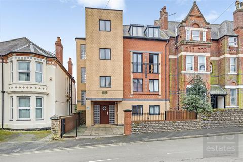 5 bedroom flat to rent - Arthur Street, Nottingham NG7