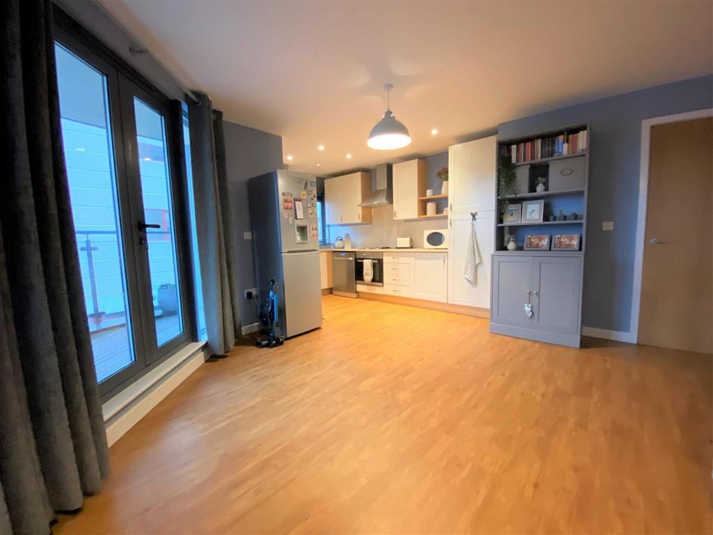 Open plan living area/kitchen