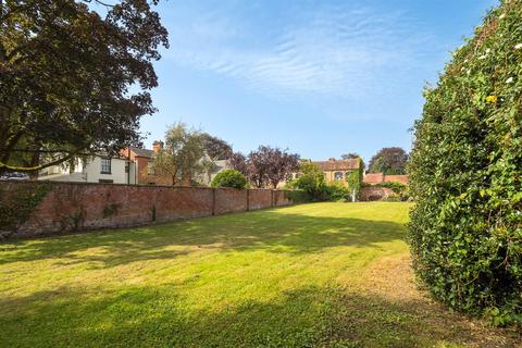 6 bedroom character property for sale, Priory Road, Alcester