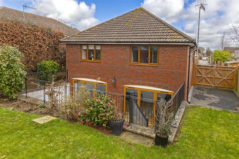 3 bedroom house for sale, Hayling Rise, Worthing