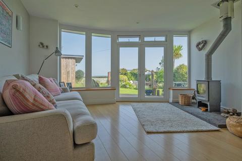 5 bedroom detached house for sale, 27 East Cliff, Pennard, Swansea