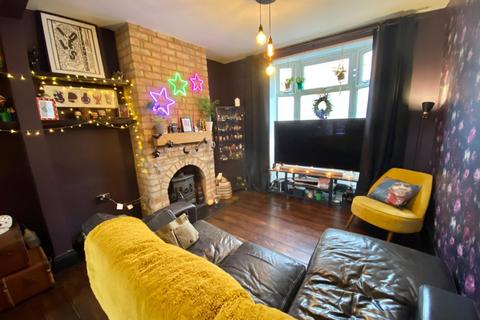 76 Alcombe Road, Northampton, NN1 3LF