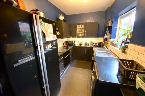 76 Alcombe Road, Northampton, NN1 3LF