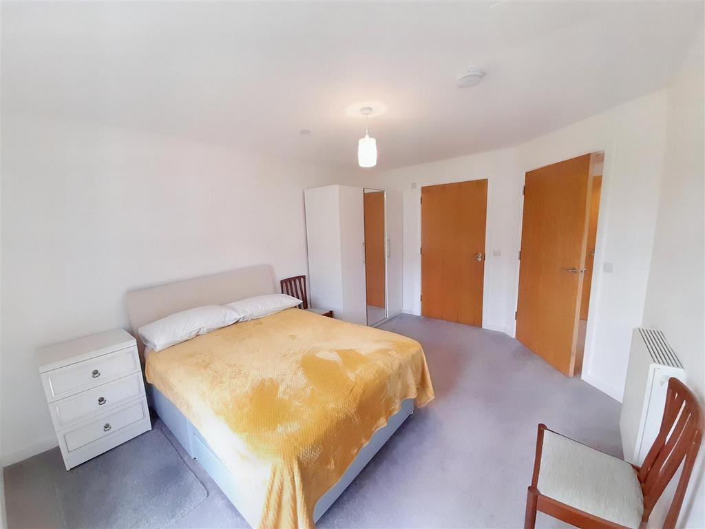 Bedroom 1a new.jpg