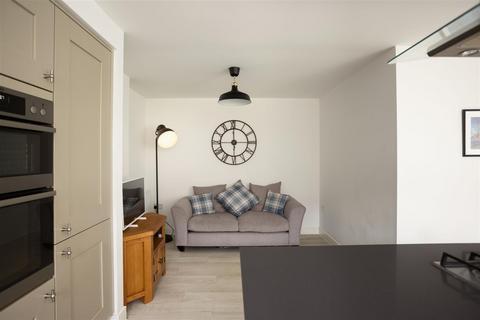 4 bedroom detached house for sale, Lawnswood Vale, Leeds LS16