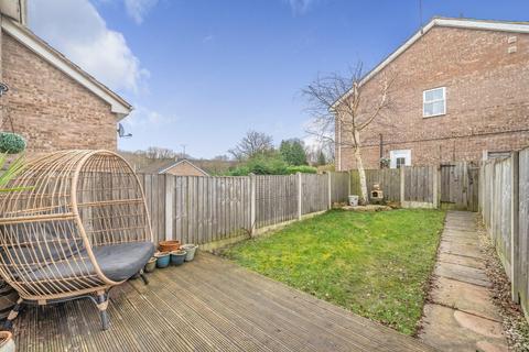 2 Bridge Wood Close, Horsforth, Leeds, LS18 5TR