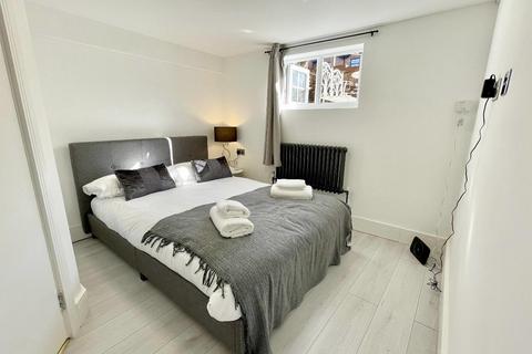 1 bedroom flat to rent, Queen Street, York