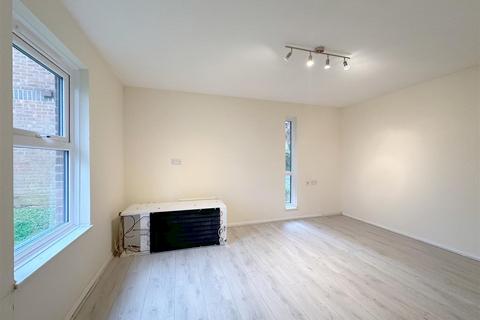 11 Alexander Close, Barnet, EN4 9PW