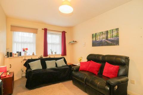 2 bedroom flat for sale, Chapel Fold, Armley, Leeds