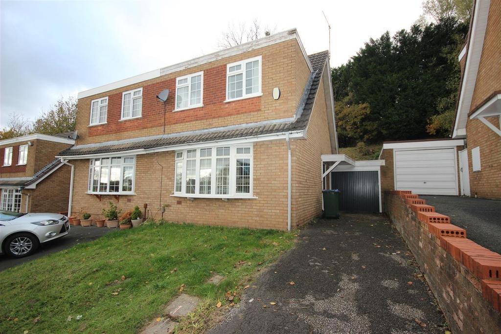 Hardwick Drive, Halesowen B62 2 bed semidetached house £895 pcm (£