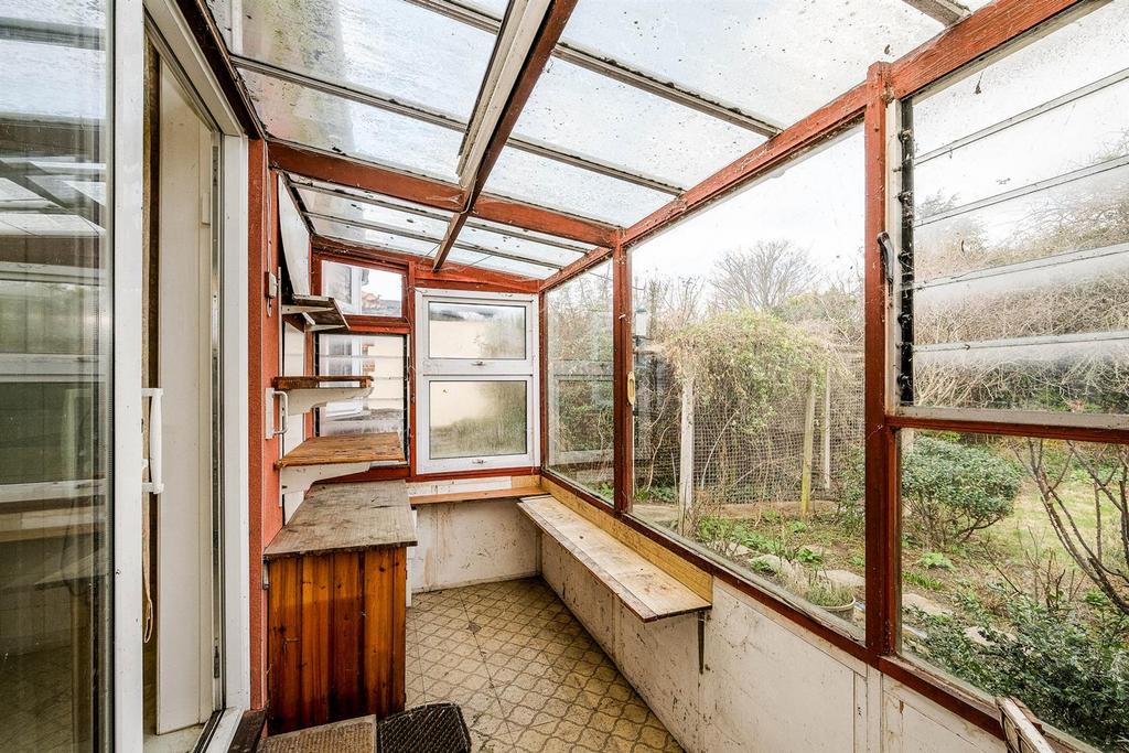 6, Burnham Road-20 resized.jpg