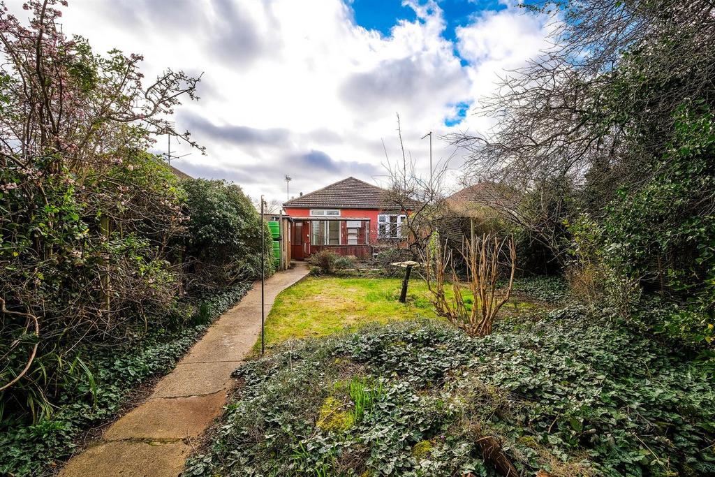6, Burnham Road-30 resized.jpg