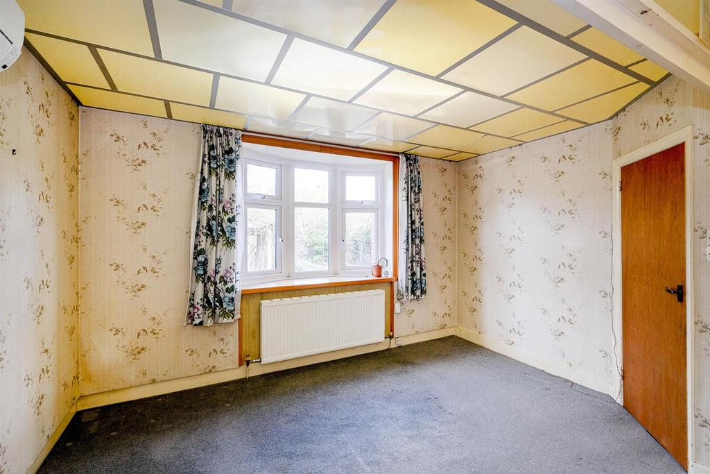 6, Burnham Road-16 resized.jpg