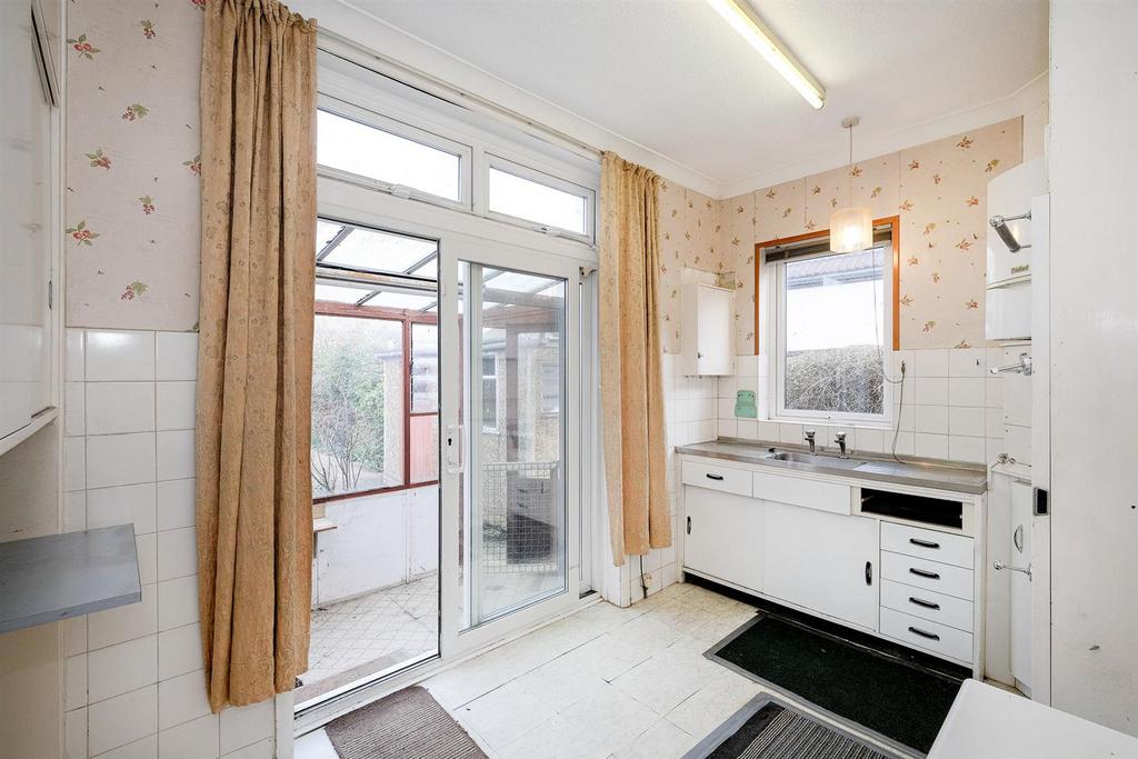 6, Burnham Road-17 resized.jpg
