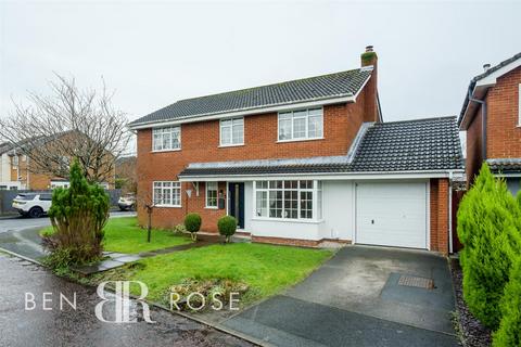 4 bedroom detached house for sale, The Pines, Leyland