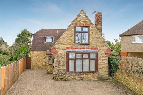 3 Glebe Road, Old Windsor, Windsor, SL4 2PN