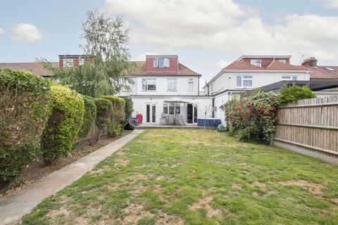 4 bedroom end of terrace house for sale, Hedworth Avenue, Waltham Cross