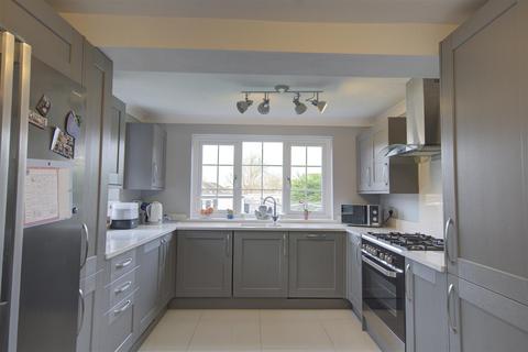107 Bathurst Road, Staplehurst, Tonbridge, TN12 0LJ