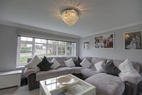 107 Bathurst Road, Staplehurst, Tonbridge, TN12 0LJ