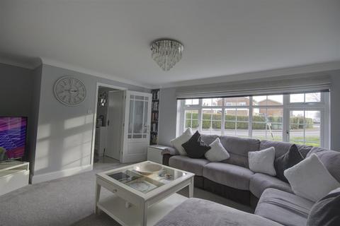 107 Bathurst Road, Staplehurst, Tonbridge, TN12 0LJ