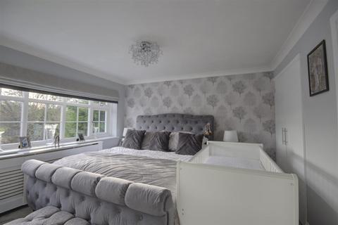 107 Bathurst Road, Staplehurst, Tonbridge, TN12 0LJ