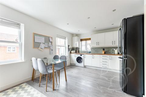 2 bedroom apartment for sale, Saltings Crescent, West Mersea Colchester CO5